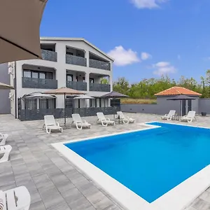 Apartment Natalija